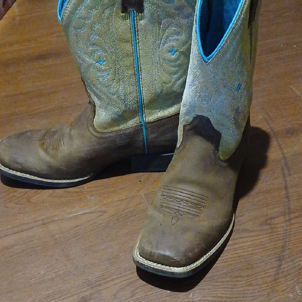 Ariat Turquoise and Brown Leather Boots